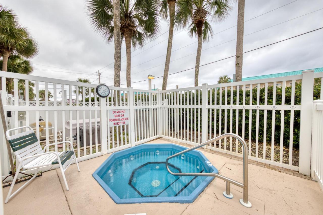 Grand Caribbean West Apartment